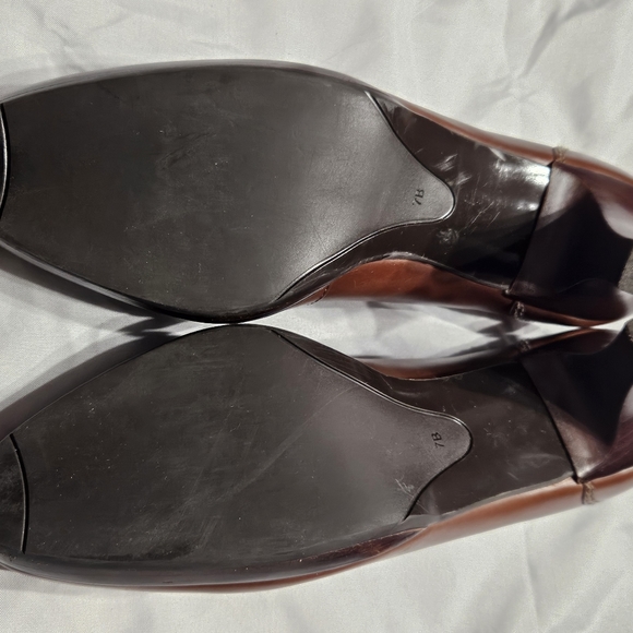 Talbots Brown, Leather Heels, Size 7 - Picture 4 of 5